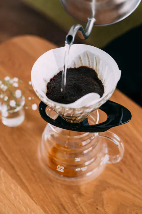 Hario V60 02 Cam Dripper (Siyah)