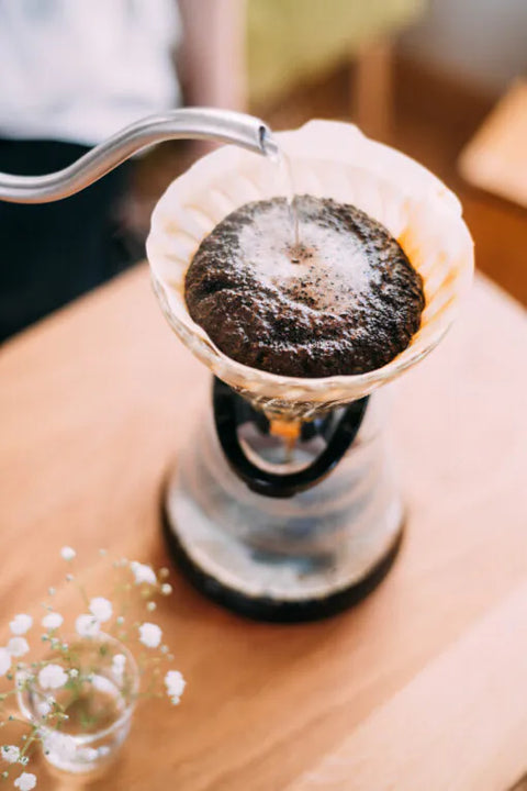 Hario V60 02 Cam Dripper (Siyah)