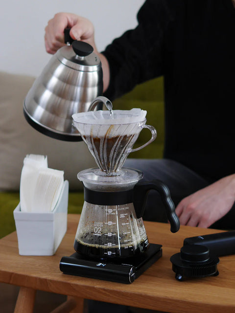 Hario V60 02 Drip Kahve Servis Sürahisi (700 ml)